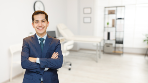 Dr. Thiago Hota explica como é uma consulta com ele